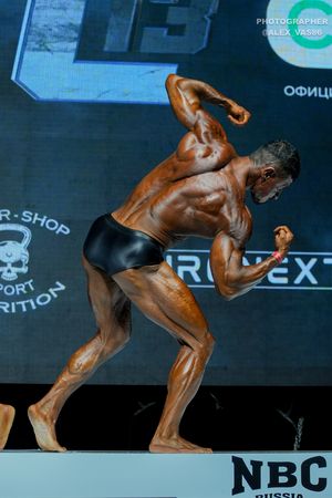 CLASSIC PHYSIQUE МАСТЕРА +40